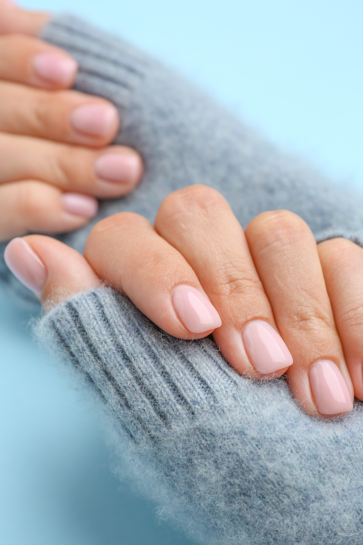 Xuefei Salon - •Nail Facts• The rate of nail growth is affected by a lot of  things like gender, hormones, weather and hand activity. On average, fingernails  grow for about 3.5 millimeters